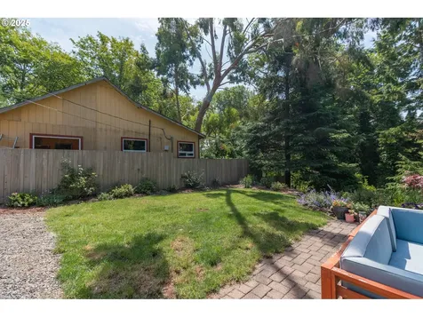 1910 NE 12th Street Lincoln City OR 97367