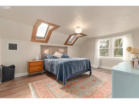 26355 Valley View Drive Cheshire OR 97419