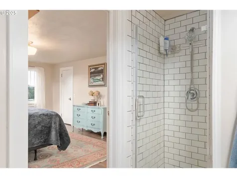 26355 Valley View Drive Cheshire OR 97419