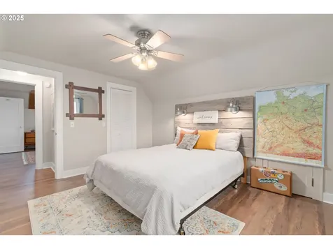 26355 Valley View Drive Cheshire OR 97419