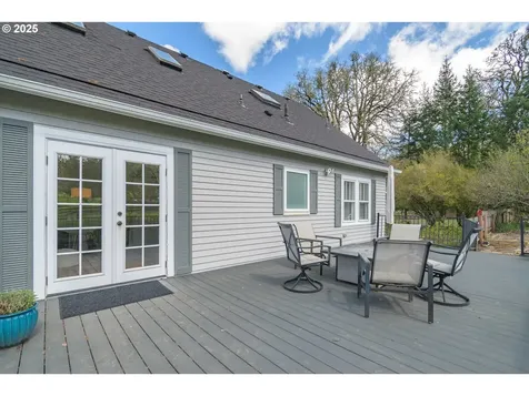 26355 Valley View Drive Cheshire OR 97419