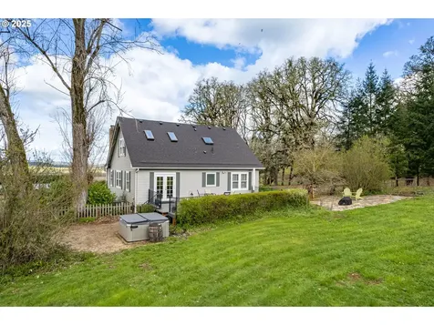 26355 Valley View Drive Cheshire OR 97419