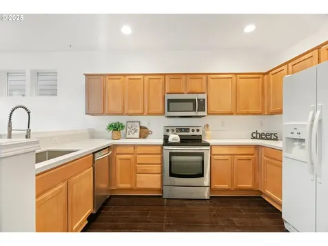 1624 SW Wright Place Troutdale OR 97060