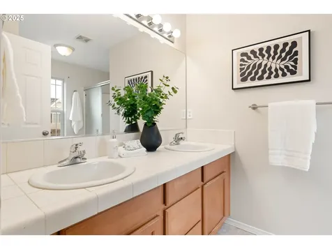 1624 SW Wright Place Troutdale OR 97060