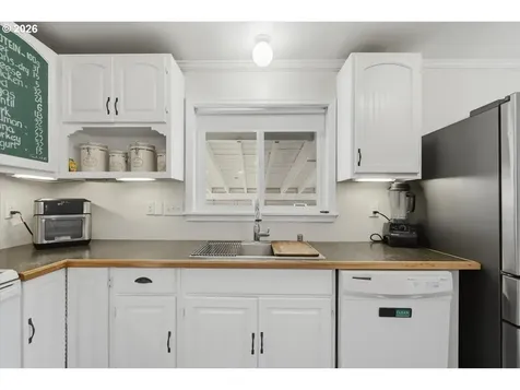731 NW Hill Street Camas WA 98607
