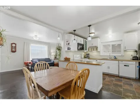 731 NW Hill Street Camas WA 98607