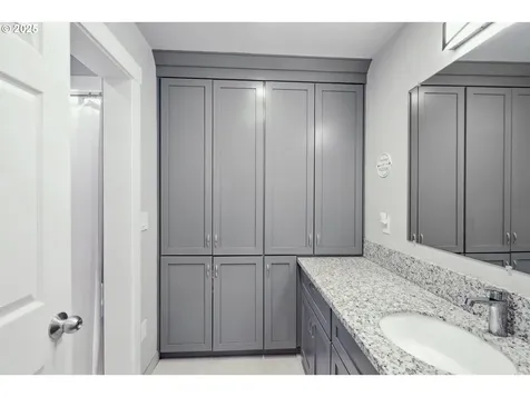 11213 SE 242nd Avenue Damascus OR 97089