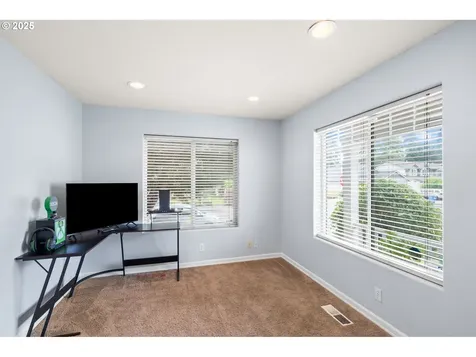 2207 NE 107th Street Vancouver WA 98686