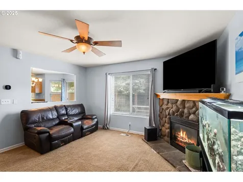 2207 NE 107th Street Vancouver WA 98686