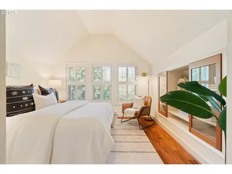 1304 SE 51st Avenue Portland OR 97215