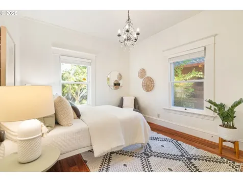 1304 SE 51st Avenue Portland OR 97215