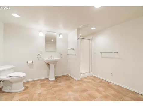 1304 SE 51st Avenue Portland OR 97215