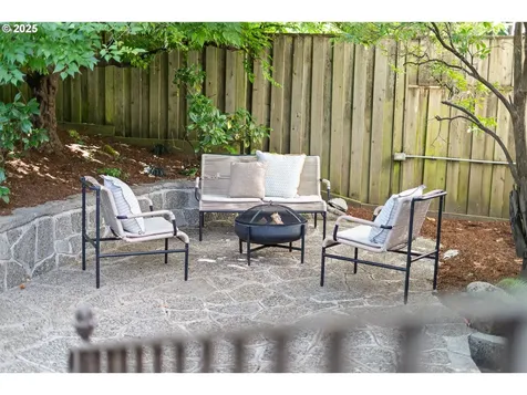 1304 SE 51st Avenue Portland OR 97215