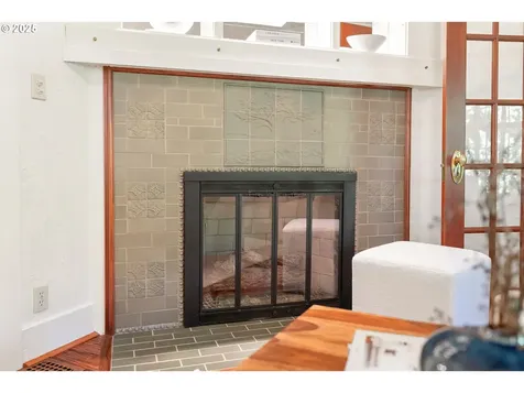 1304 SE 51st Avenue Portland OR 97215