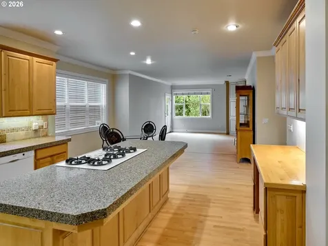 4746 Amherst Court Lake Oswego OR 97035