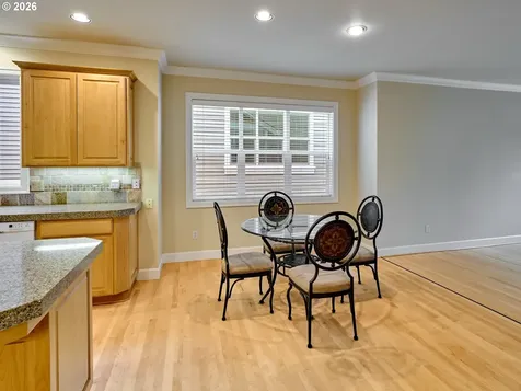 4746 Amherst Court Lake Oswego OR 97035
