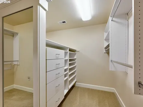 4746 Amherst Court Lake Oswego OR 97035