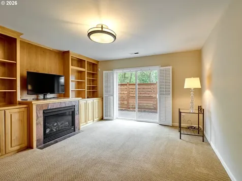 4746 Amherst Court Lake Oswego OR 97035