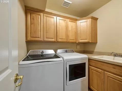 4746 Amherst Court Lake Oswego OR 97035