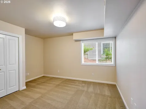 4746 Amherst Court Lake Oswego OR 97035