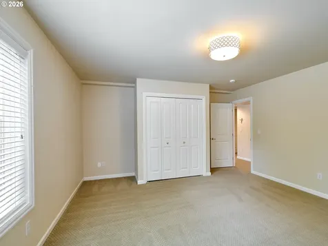 4746 Amherst Court Lake Oswego OR 97035