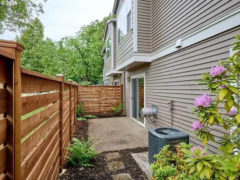4746 Amherst Court Lake Oswego OR 97035