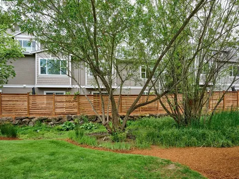 4746 Amherst Court Lake Oswego OR 97035