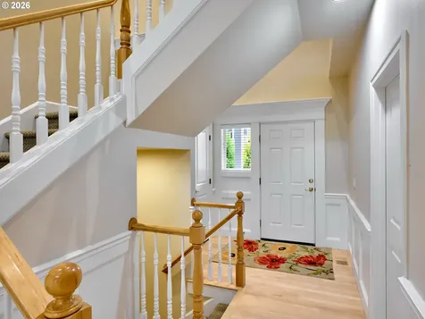 4746 Amherst Court Lake Oswego OR 97035