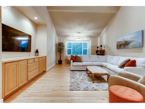 4746 Amherst Court Lake Oswego OR 97035