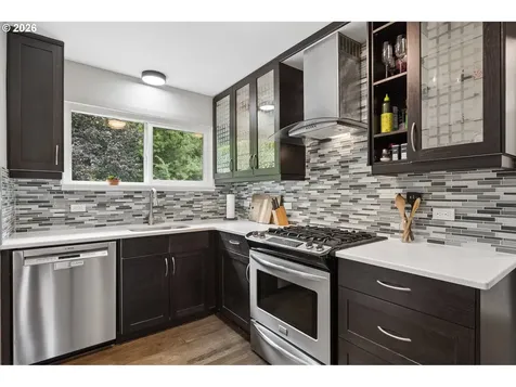 7010 SW 35th Avenue Portland OR 97219