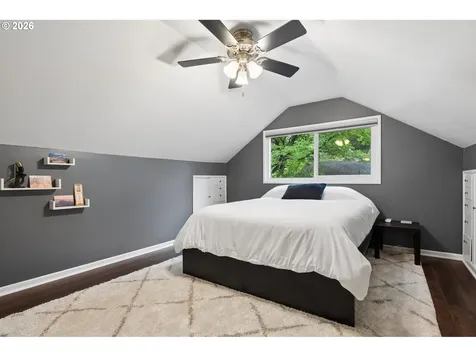 7010 SW 35th Avenue Portland OR 97219