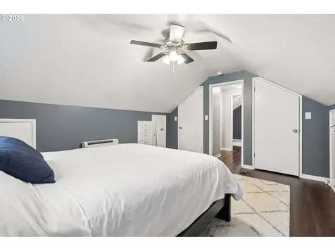 7010 SW 35th Avenue Portland OR 97219