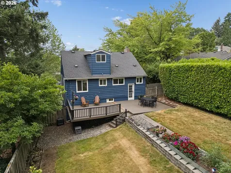 7010 SW 35th Avenue Portland OR 97219