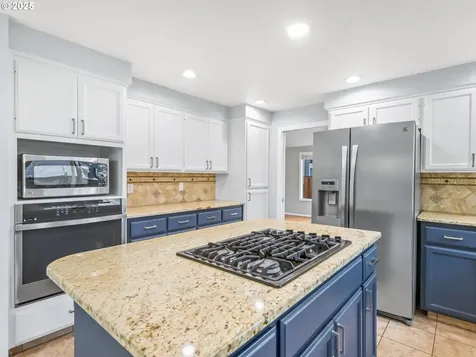 4185 NW 176th Avenue Portland OR 97229