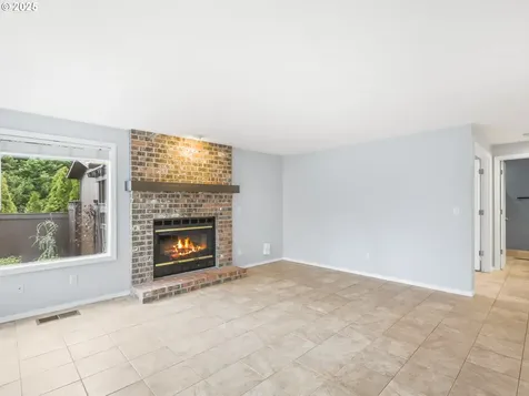 4185 NW 176th Avenue Portland OR 97229