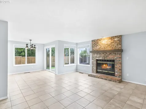 4185 NW 176th Avenue Portland OR 97229
