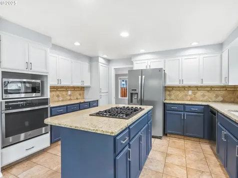 4185 NW 176th Avenue Portland OR 97229