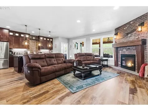 30 Forest Heights Cathlamet WA 98612
