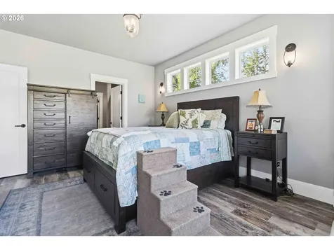 30 Forest Heights Cathlamet WA 98612