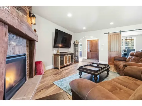 30 Forest Heights Cathlamet WA 98612