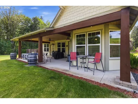 30 Forest Heights Cathlamet WA 98612
