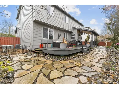 9760 SE Parkwood Way Happy Valley OR 97086