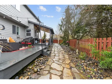 9760 SE Parkwood Way Happy Valley OR 97086