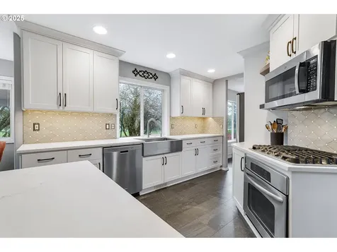 9760 SE Parkwood Way Happy Valley OR 97086