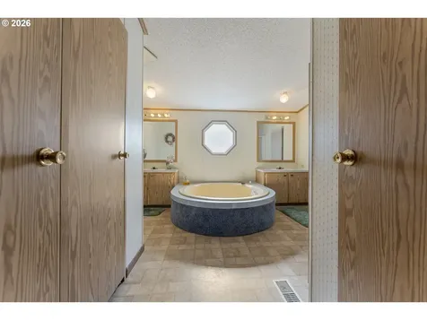 14858 Heatherglen Drive Oregon City OR 97045