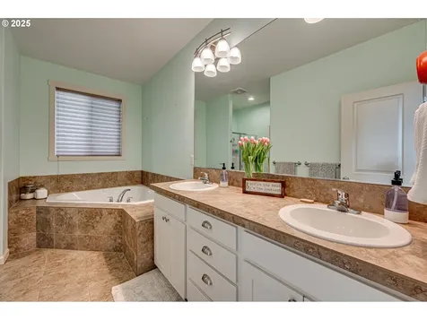 223 Stepping Stone Street Kalama WA 98625