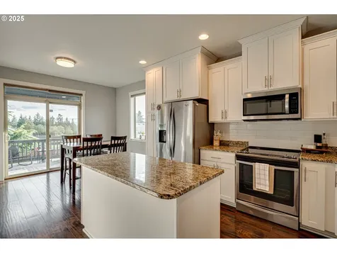 223 Stepping Stone Street Kalama WA 98625