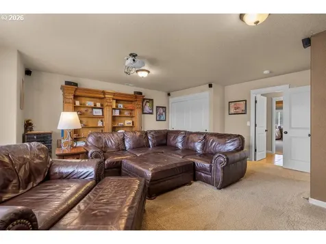 1132 NE Steins Pillar Drive Prineville OR 97754