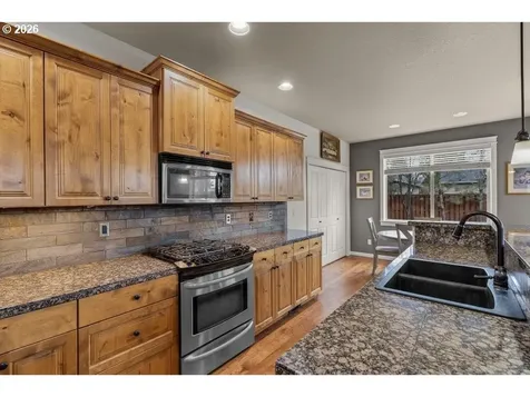 1132 NE Steins Pillar Drive Prineville OR 97754