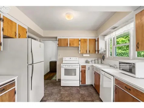 7225 SW 83rd Avenue Portland OR 97223